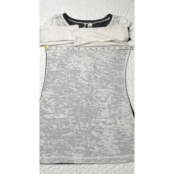 BKE Core XS Long-Sleeve Stretch Shirt  50% Polyester & 50% Rayon - Picture 1 of 3